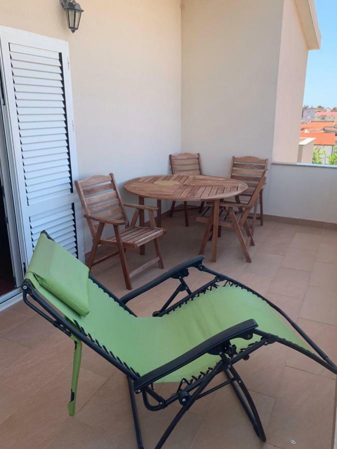 Danijel Apartamento Vir Exterior foto